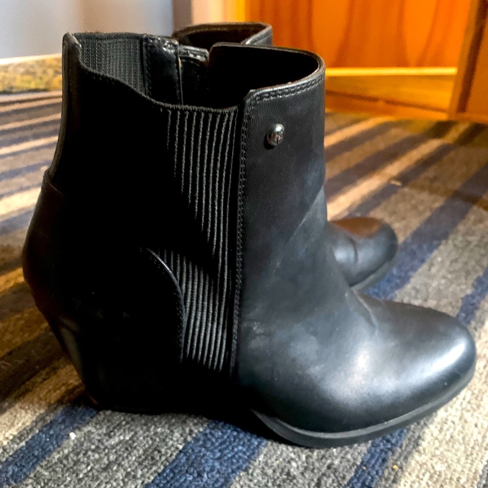 Simply Vera cute low ankle heels sexy and classy